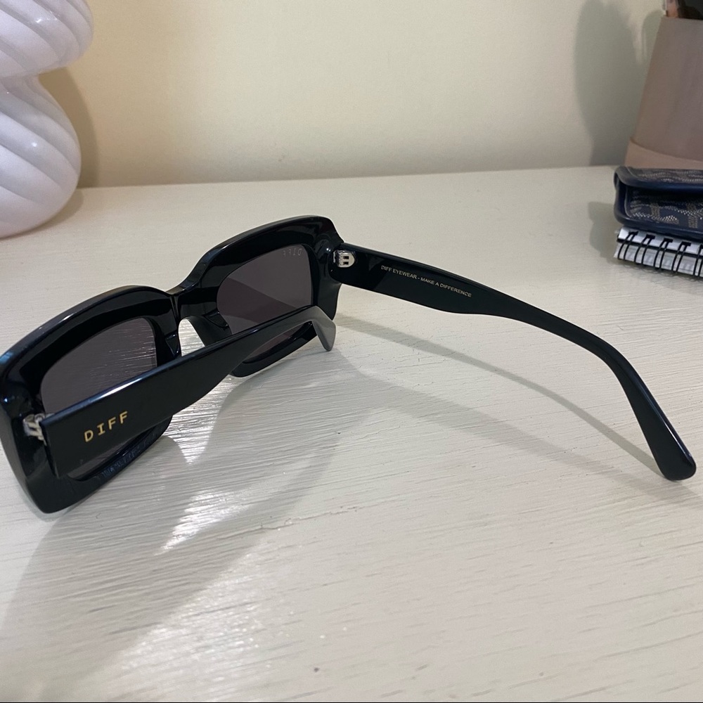 Diff Eyewear Sterling Chunky Rectangle Black Sung… - image 6
